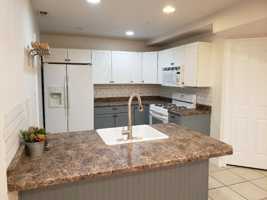featured image of 571 Westsouth #B