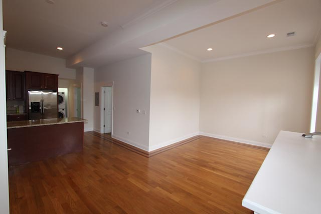 4030 S Cottage Grove Ave - Photo 2 of 12
