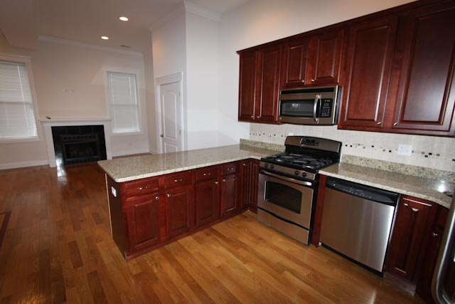 4030 S Cottage Grove Ave - Photo 3 of 12