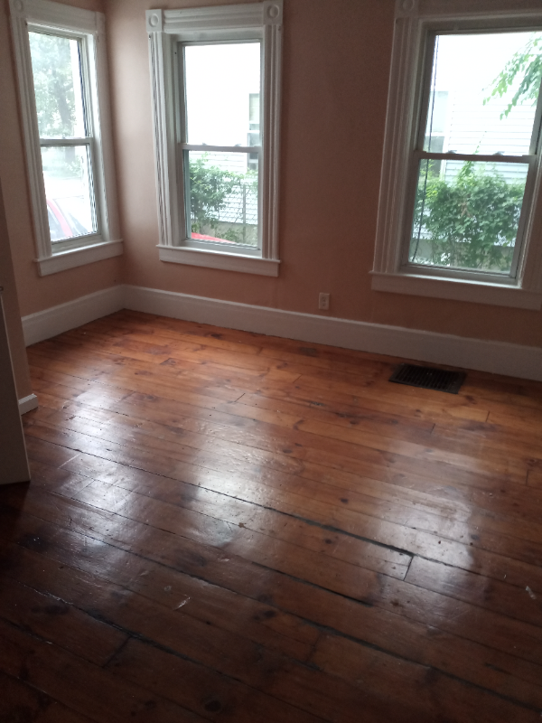 85 Alden St 1st Fl - Photo 5 of 6