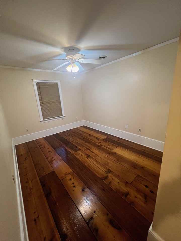 10817 Crofton Rd - Photo 4 of 25