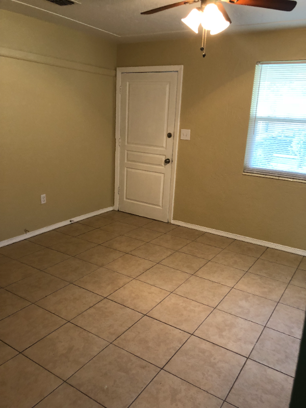 2234 44th St S - Photo 6 of 12