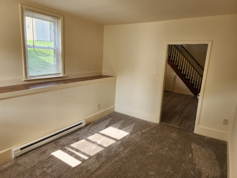 309 Strasburg Ave #C - Photo 6 of 9