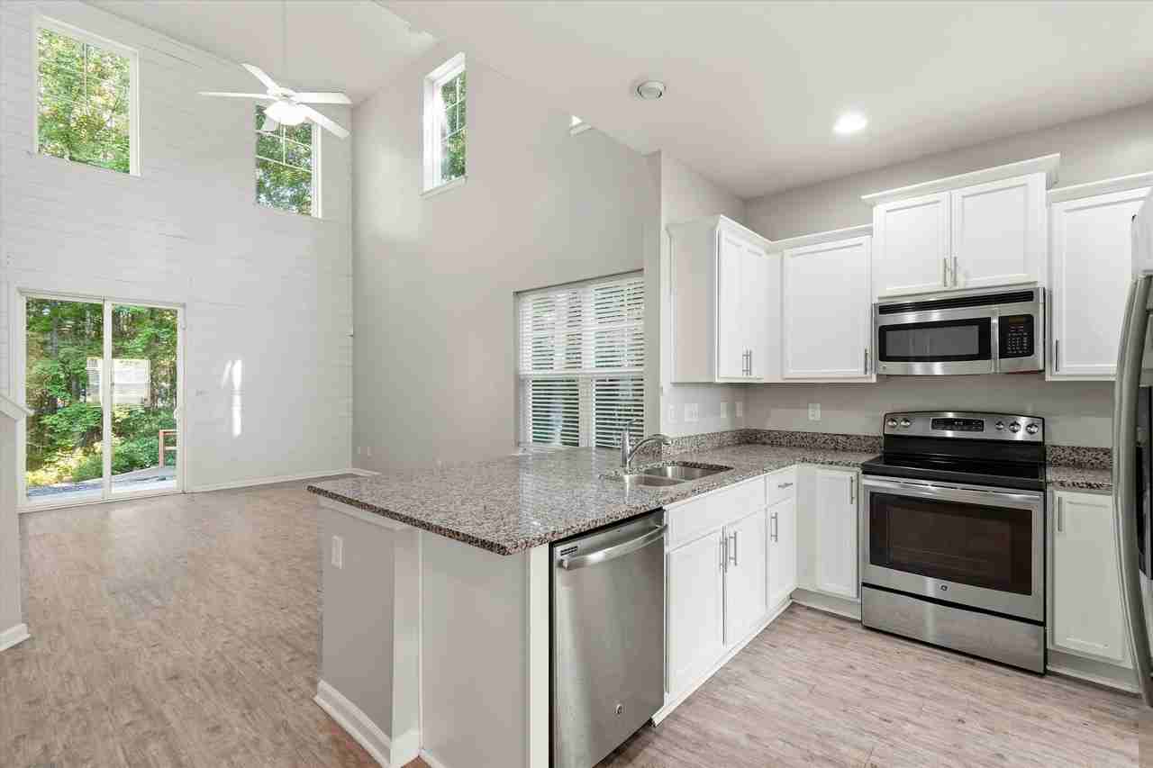 4991 Hay Bale Ct - Photo 6 of 33