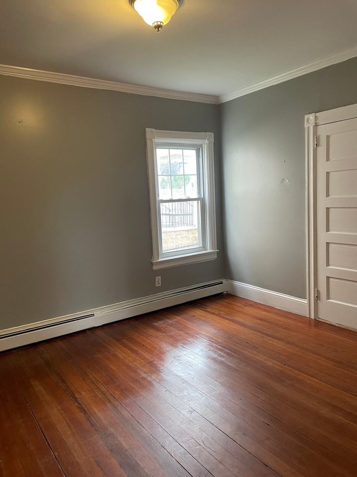 458 East Ave #1 - Photo 7 of 9