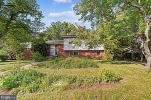 featured image of 7608 Wellesley Dr #NA