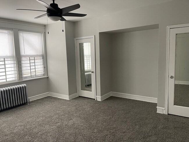 4123 E Roosevelt Blvd #2 - Photo 6 of 8