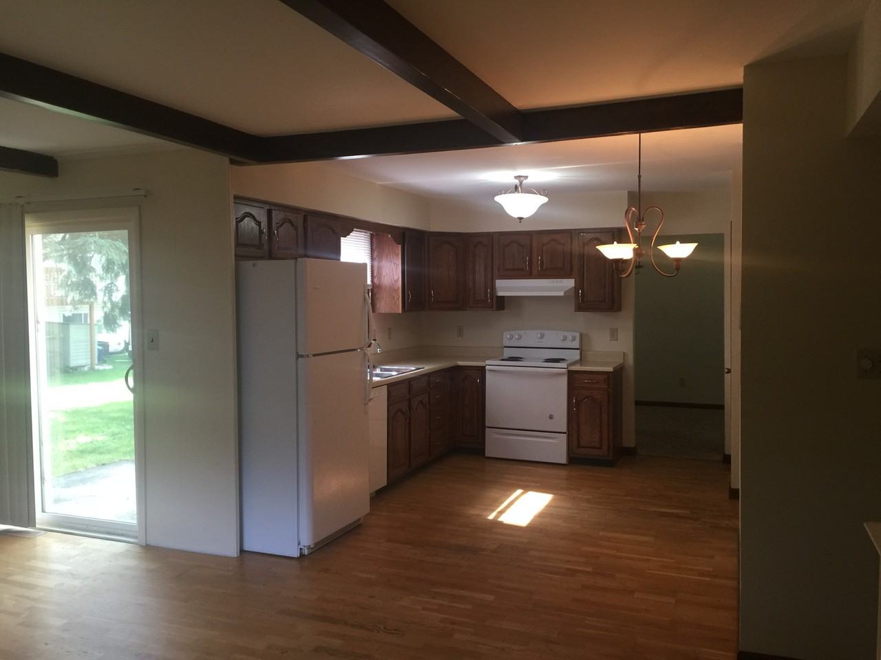2210 Dixon Dr #NA - Photo 5 of 10