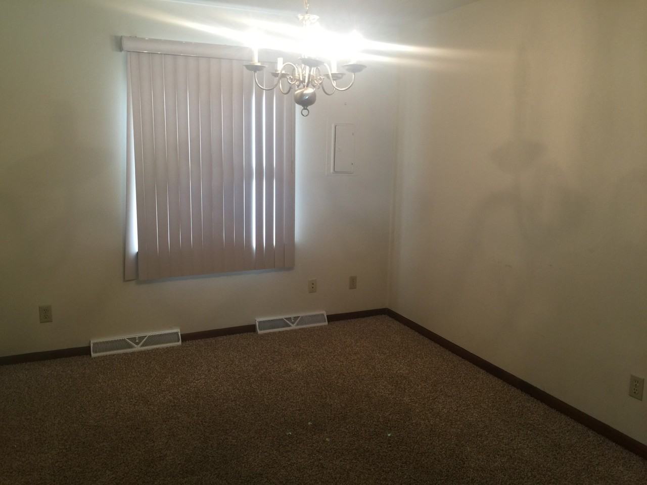 2210 Dixon Dr #NA - Photo 7 of 10