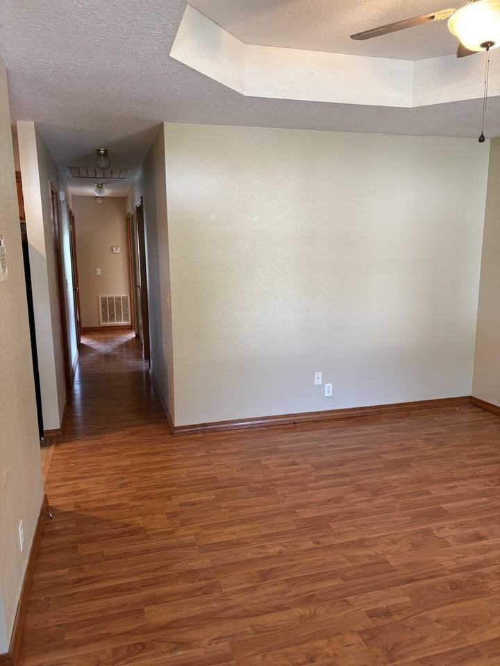617 Valley View St #NA - Photo 4 of 8
