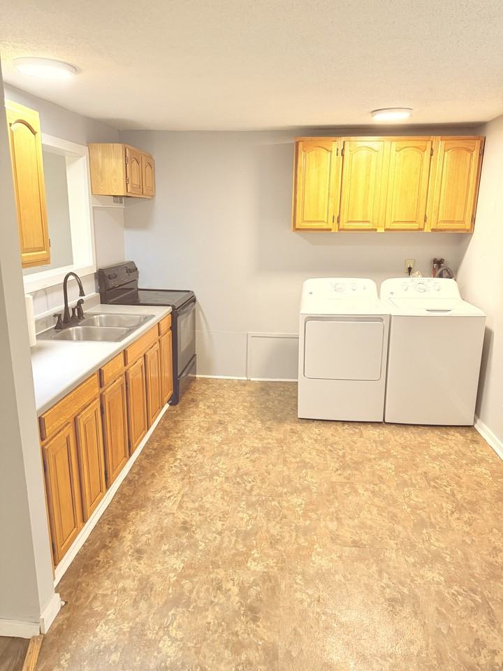 3 Aqueduct St #3B - Photo 2 of 11