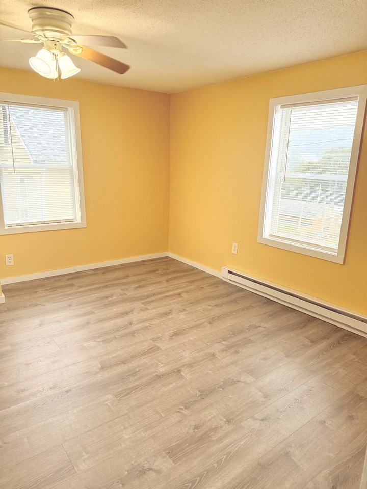 3 Aqueduct St #3B - Photo 3 of 11