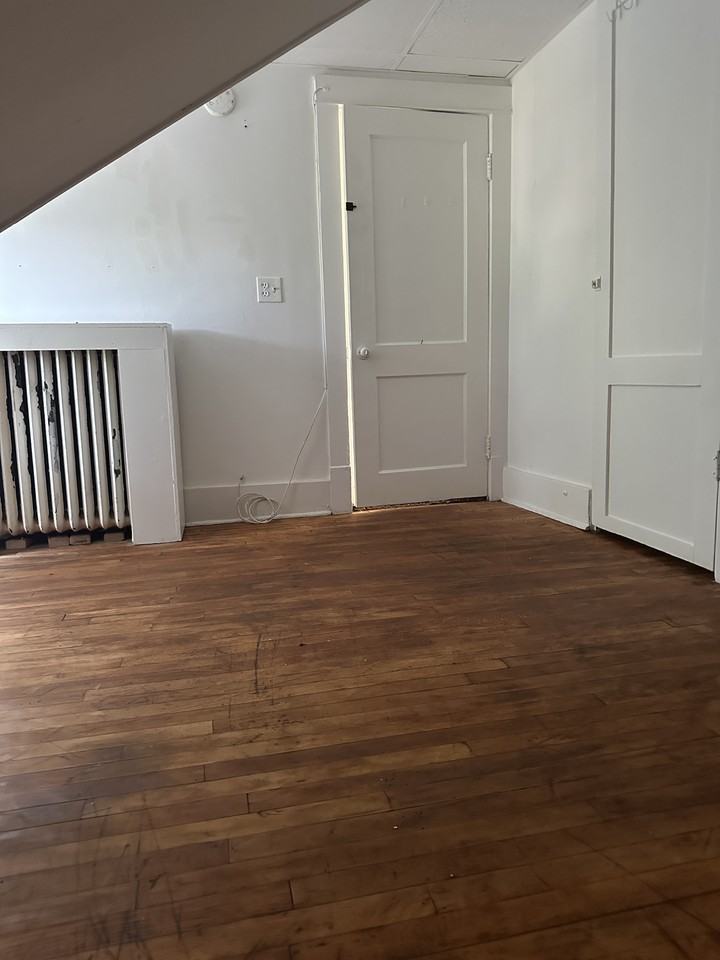 239 Ashland Ave #2 - Photo 3 of 21