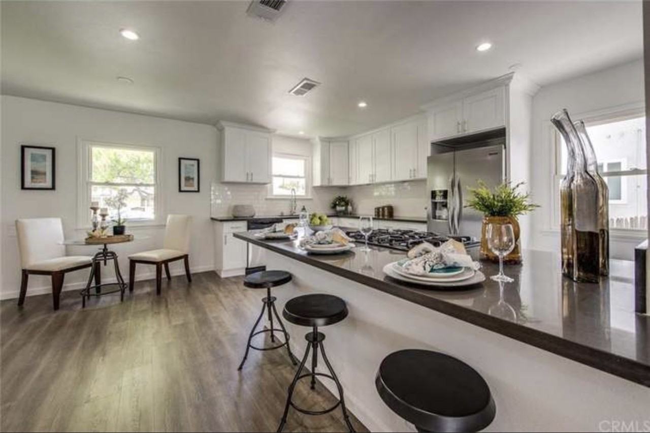 823 N Lenz Dr #NA - Photo 6 of 17