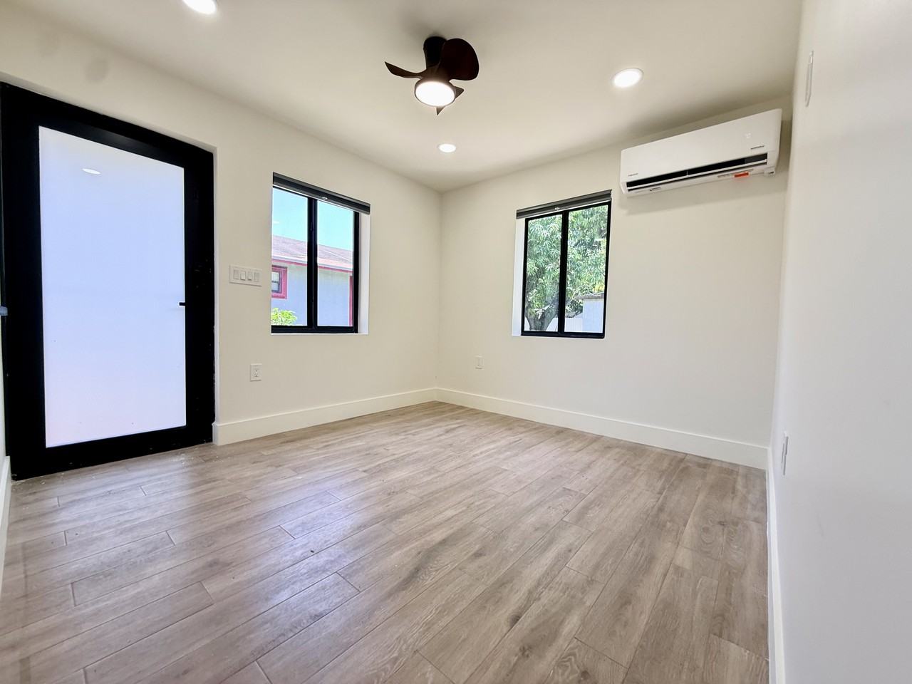 605 Nw 15th Ave #607 - Photo 5 of 13