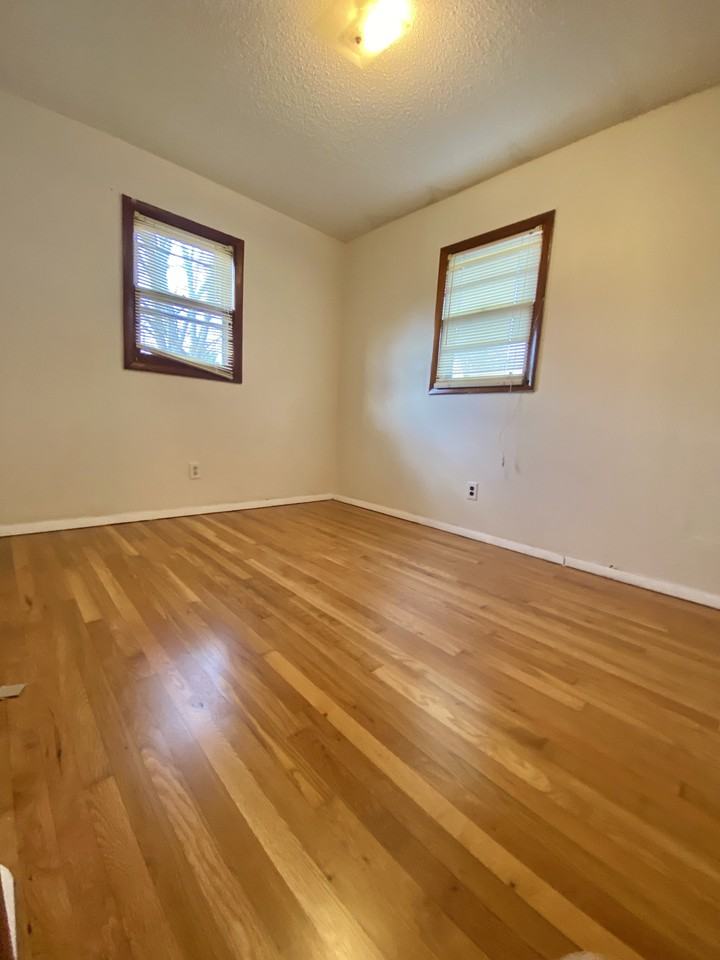 617 Lacasa Dr #NA - Photo 3 of 17