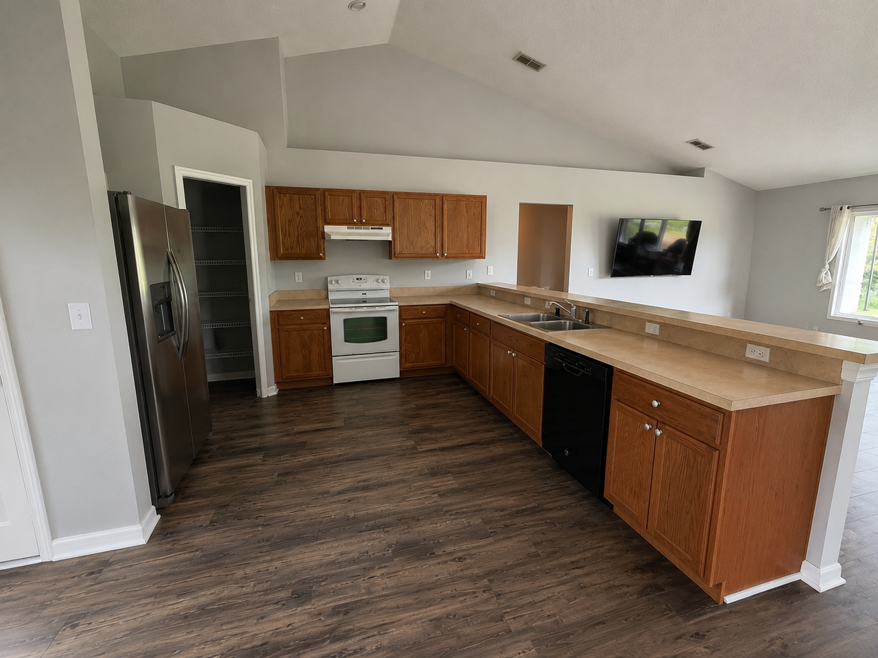 1325 Oakwood Ct #NA - Photo 5 of 23