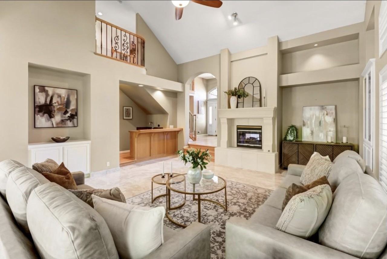 361 Canyon Falls Dr #NA - Photo 3 of 33