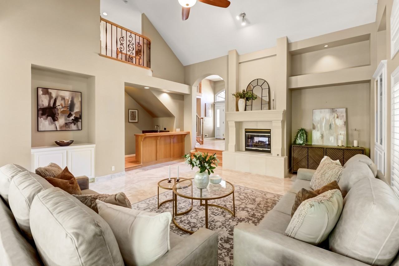 361 Canyon Falls Dr #NA - Photo 6 of 33