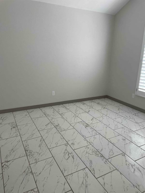 356 Frodsham St - Photo 7 of 12