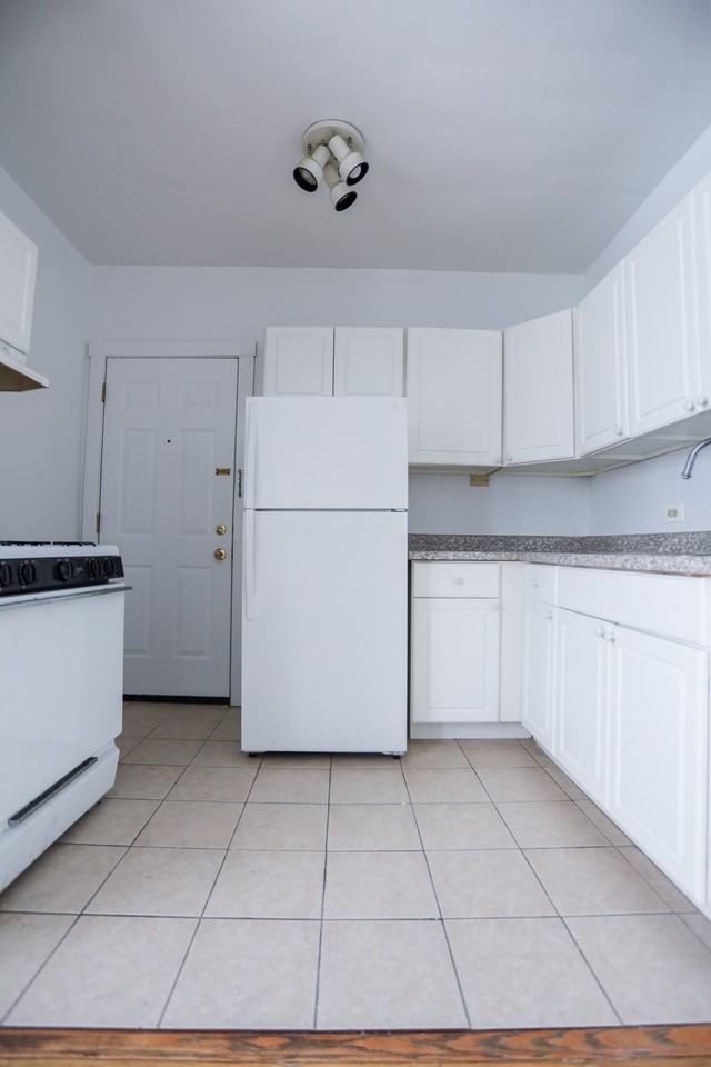 4520 N Damen Ave #4 - Photo 4 of 11