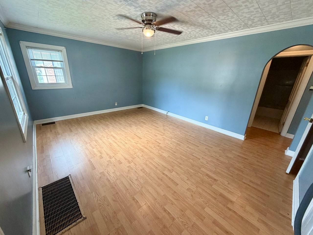 608 Maylawn Ave #NA - Photo 6 of 20