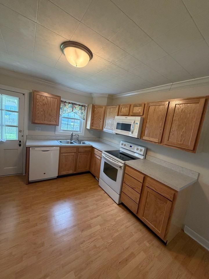 608 Maylawn Ave #NA - Photo 7 of 20