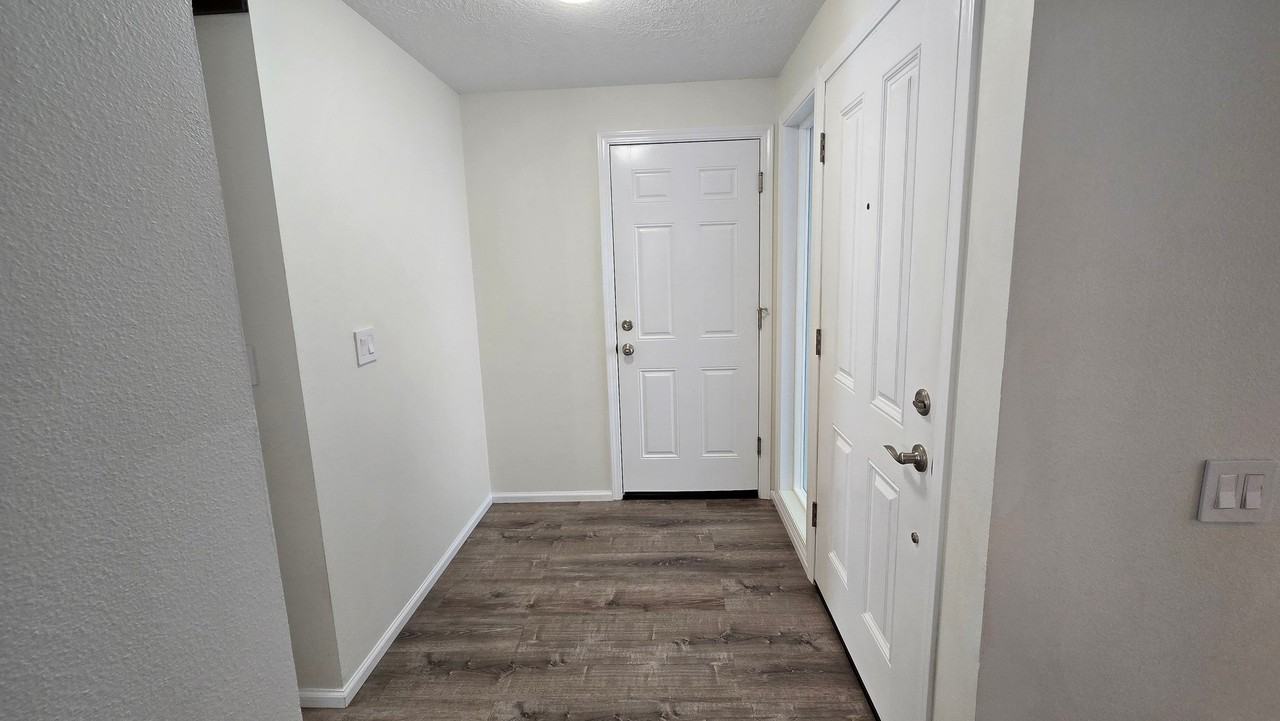 13938 Sw Crist Ct - Photo 2 of 26