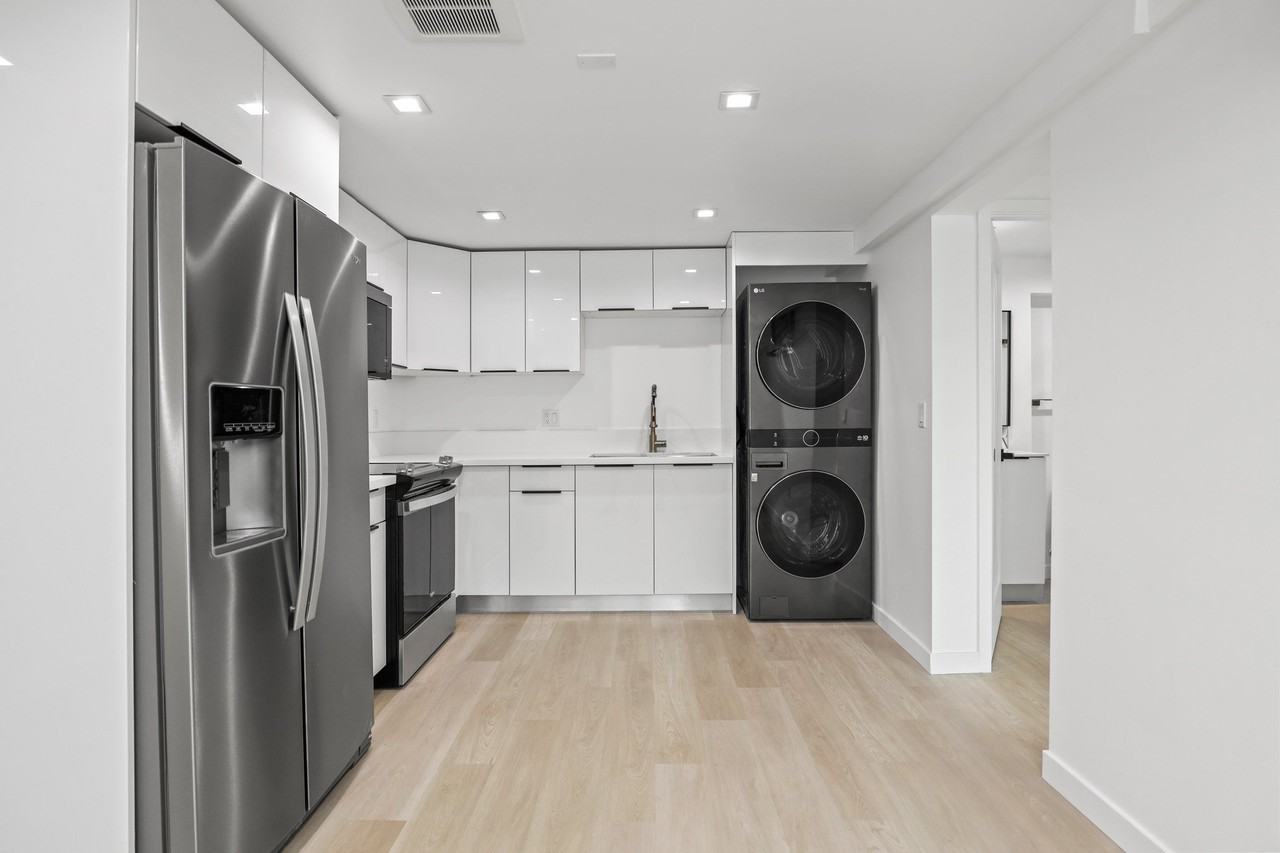 2561 W Ave #11 - Photo 2 of 35