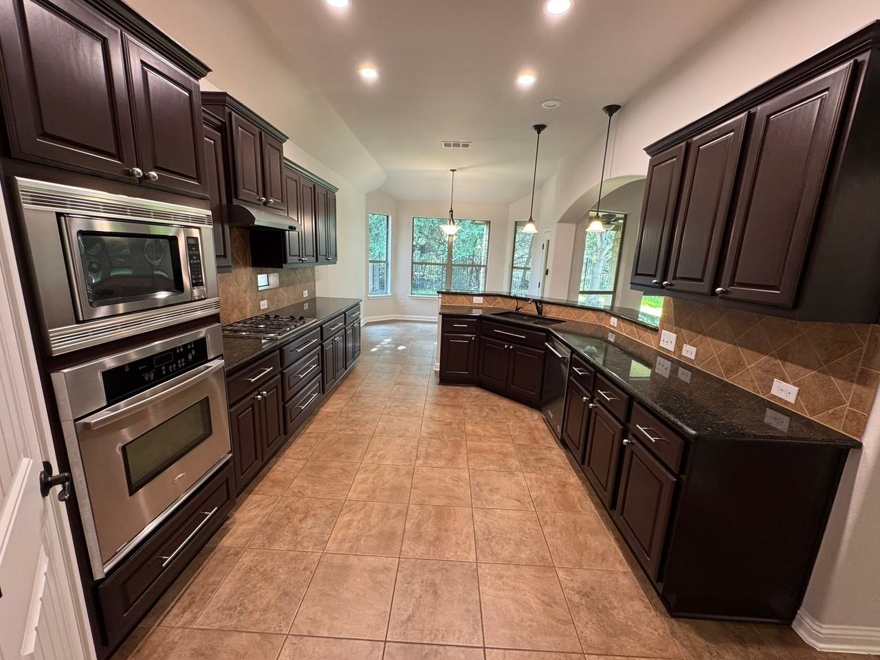 630 Wild Rose Dr - Photo 2 of 26