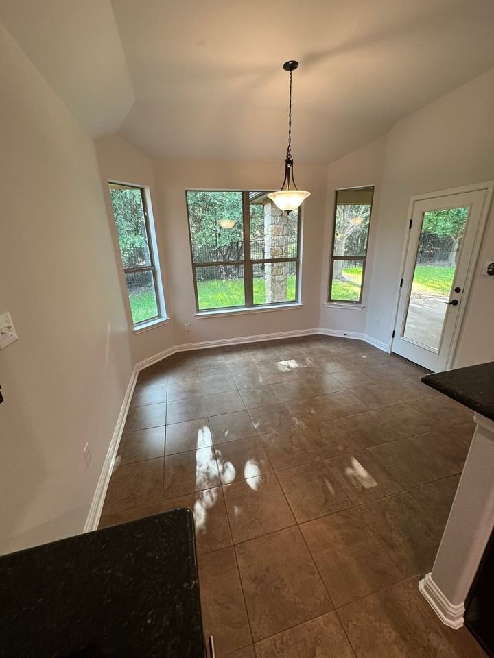 630 Wild Rose Dr - Photo 4 of 26