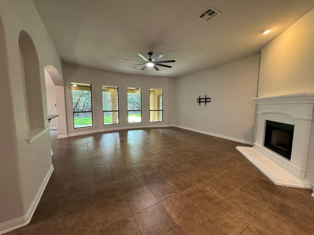 630 Wild Rose Dr - Photo 6 of 26