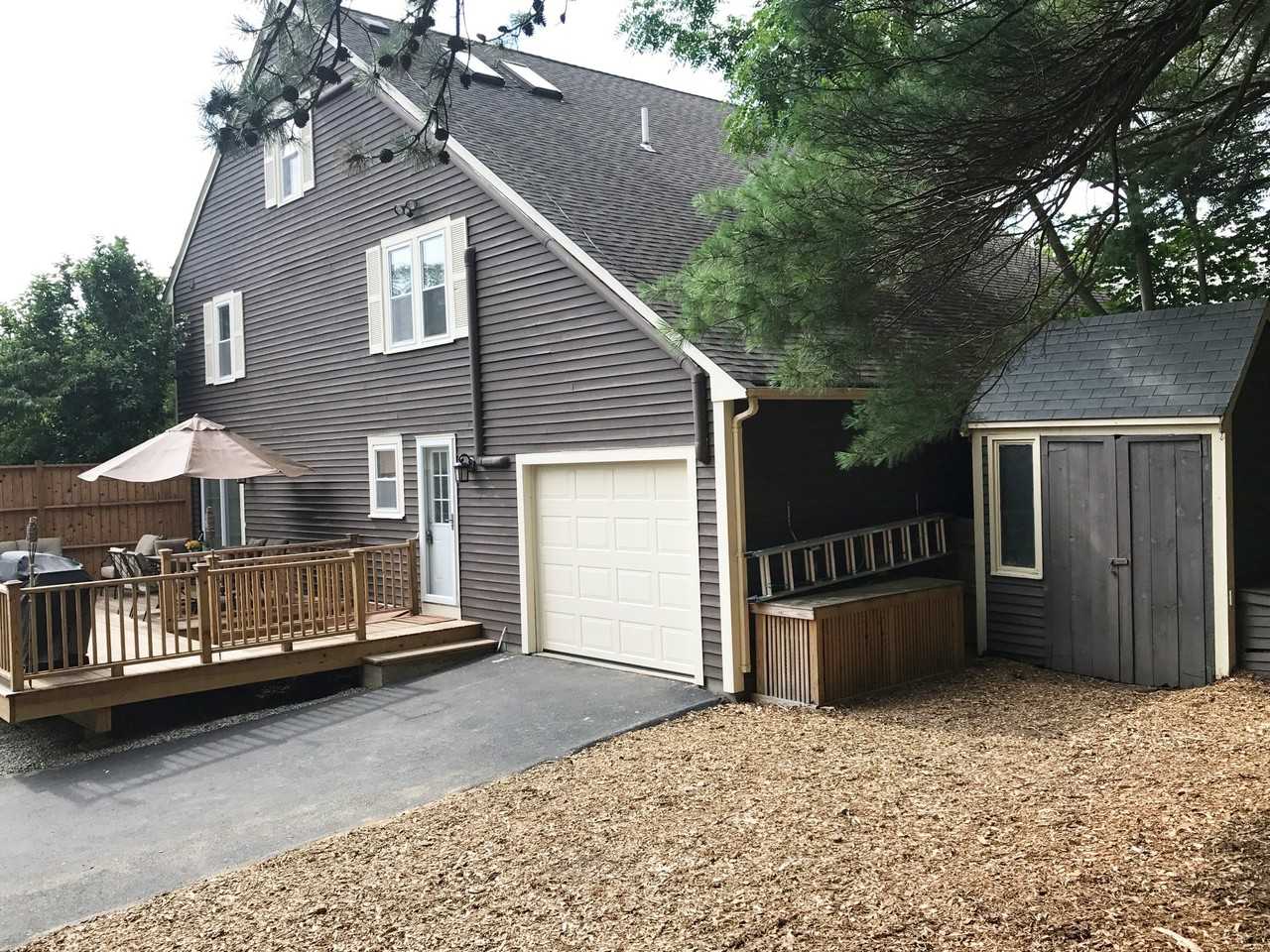 441 South St #B - Photo 3 of 17
