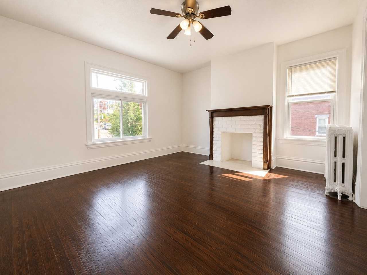63 N Linwood Ave - Photo 4 of 9