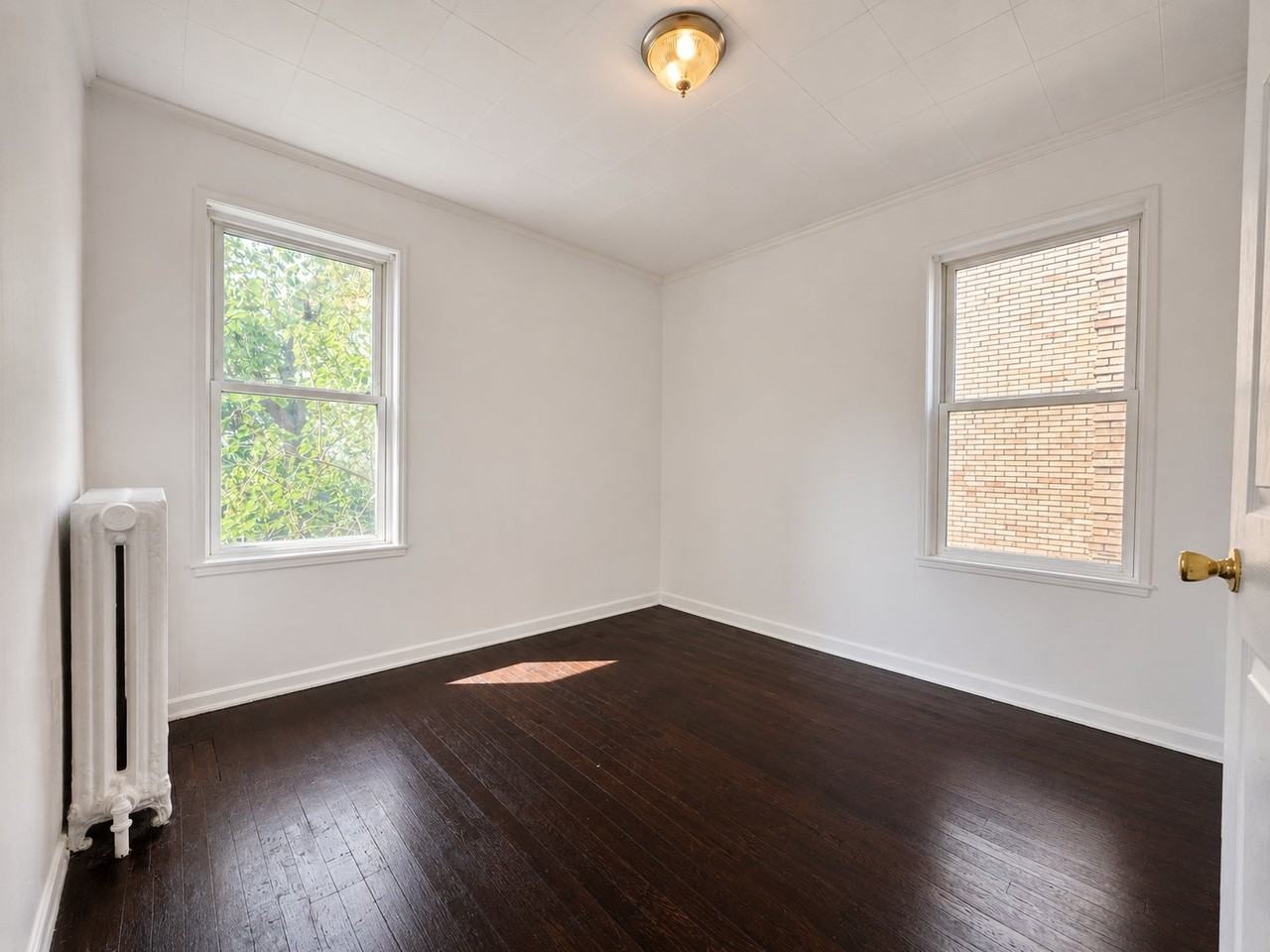 63 N Linwood Ave - Photo 5 of 9