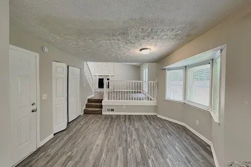 536 Zachary Ct - Photo 6 of 13