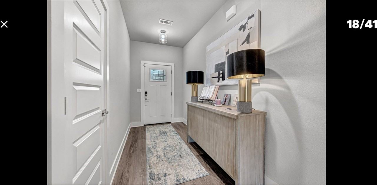 28 Copinsay Dr - Photo 5 of 20