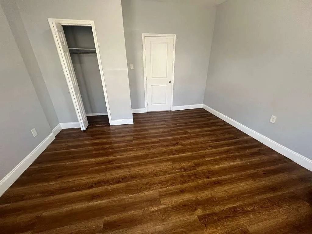 190 Hamilton Ave #1 - Photo 4 of 8