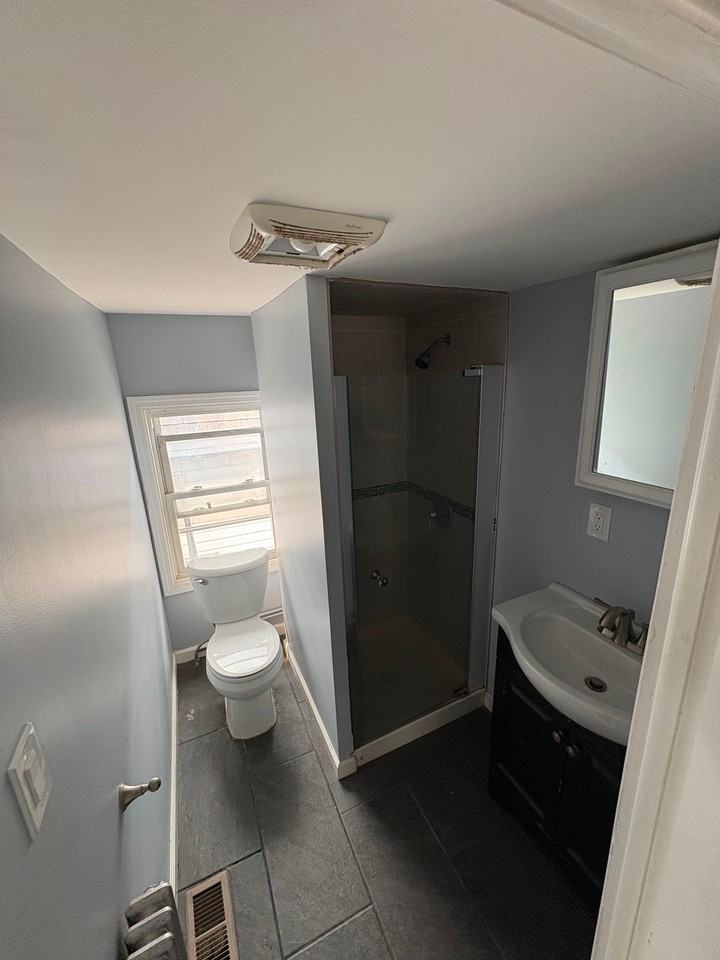 352 S 10th Ave #1 - Photo 7 of 9
