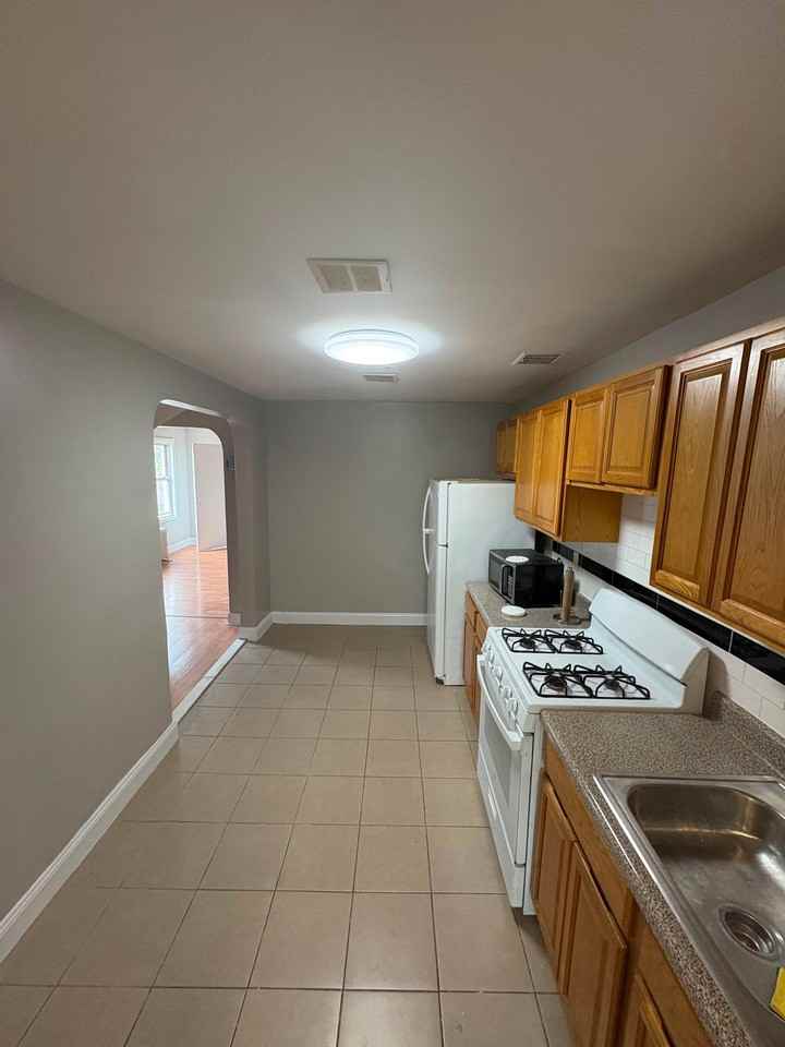 105 N High St #3 - Photo 7 of 7