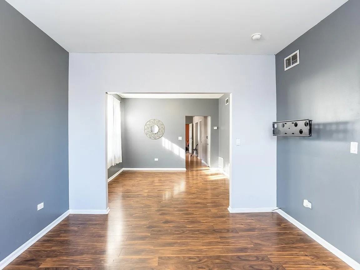 6630 S Washtenaw Ave #2 - Photo 2 of 12