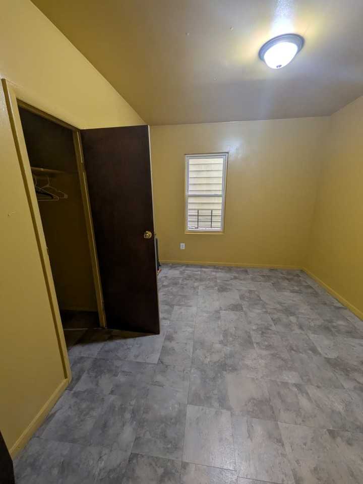 89 Saratoga Ave #1 - Photo 2 of 9