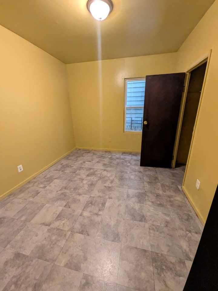 89 Saratoga Ave #1 - Photo 4 of 9