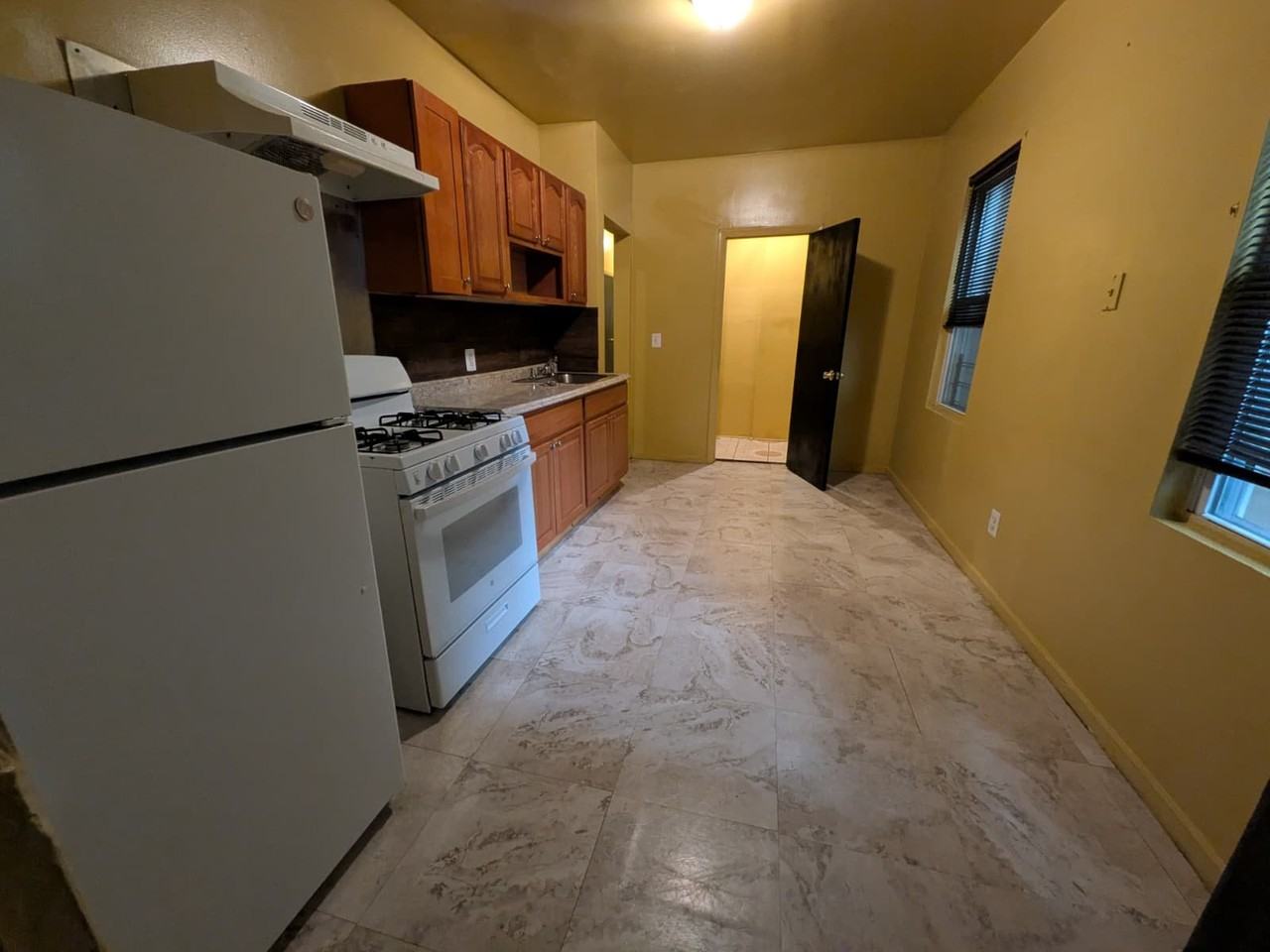 89 Saratoga Ave #1 - Photo 7 of 9