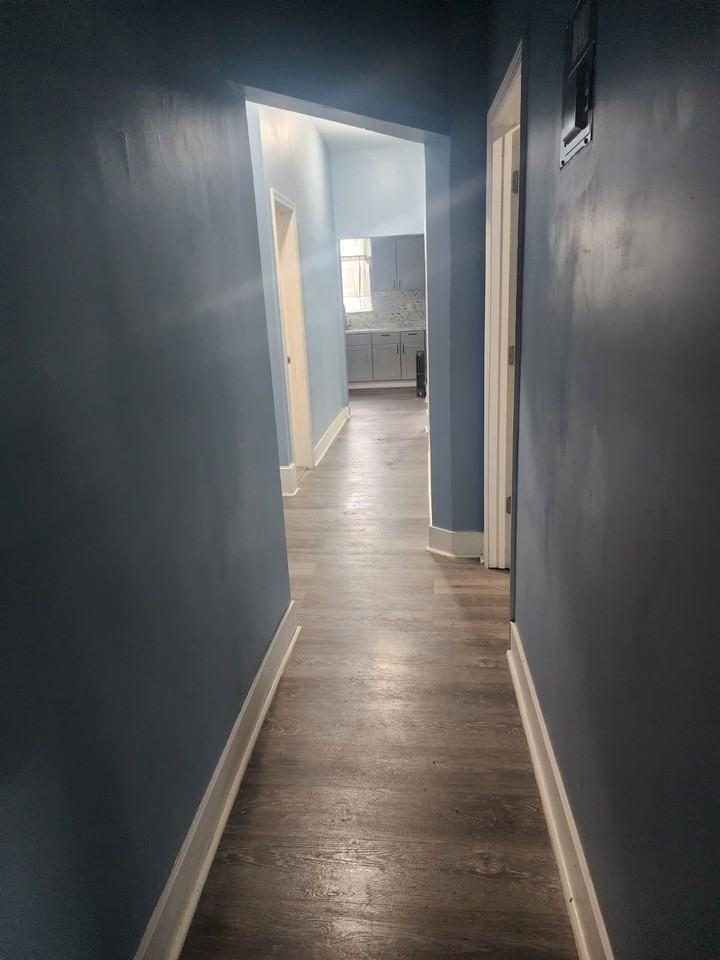 112 S 12th Ave #1