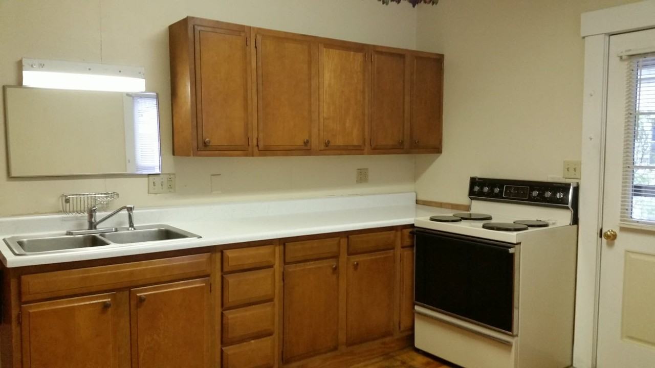 30 Ayers St #4 - Photo 3 of 12
