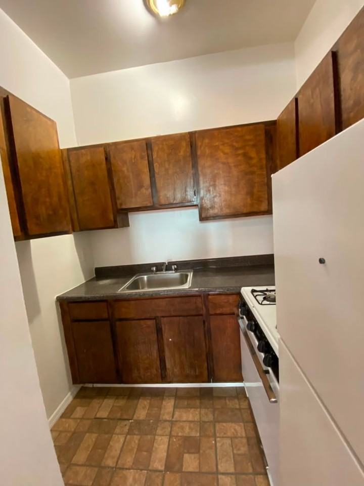 20 N Broadway #3D