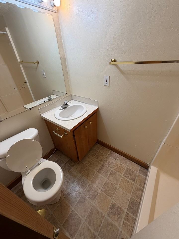426 Ne #426N500E - Photo 6 of 6