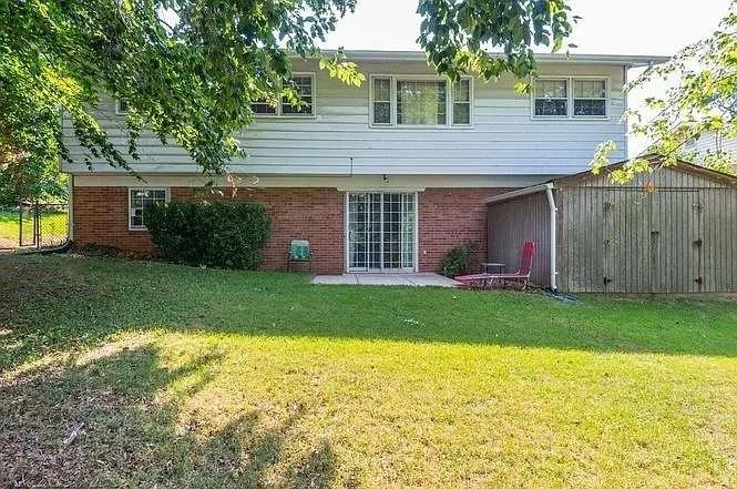 7608 Marietta Ln - Photo 5 of 6