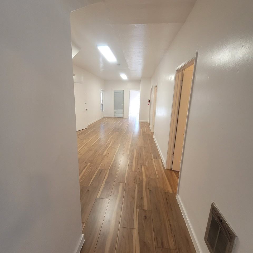 635 10th St #635 - Photo 4 of 16